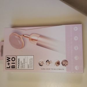 New rose quartz vibrating facial massager
